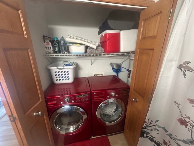 property at 530 Windstone Dr
