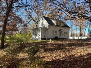 903 W Main St in Toulon, IL - Building Photo - Building Photo