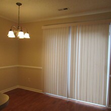 3959 Sterling Pointe Dr in Winterville, NC - Building Photo - Building Photo