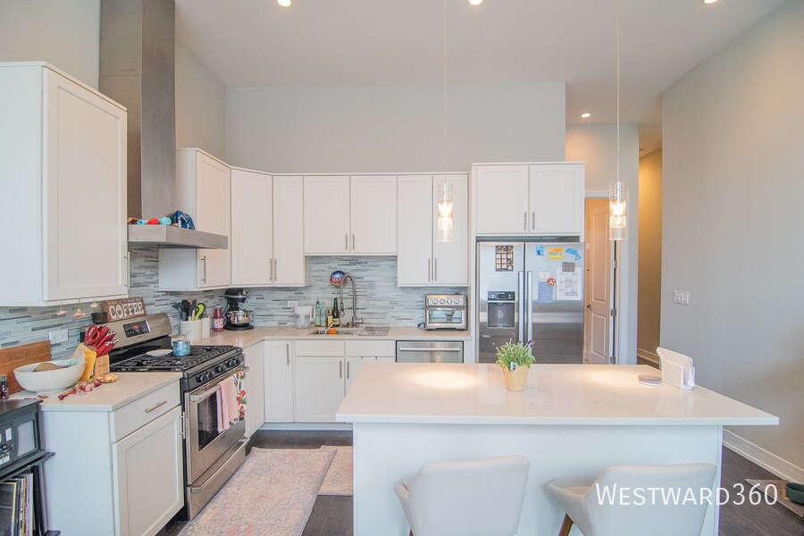 3101 N California Ave in Chicago, IL - Building Photo