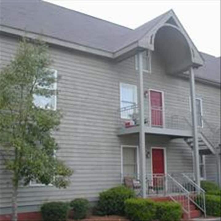 Courtyard Condos in Auburn, AL - Building Photo