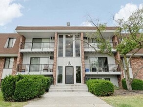 Tiberon Trails in Merrillville, IN - Building Photo - Building Photo