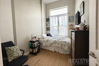 Spacious 3-Bedroom Residence Near Maria Hernandez Park, Unit 2L in Brooklyn, NY - Building Photo - Building Photo