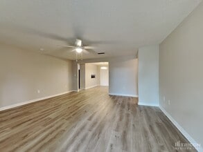 6521 Bonnie Bay Cir N in Pinellas Park, FL - Building Photo - Building Photo