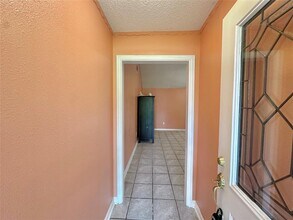 1765 Hialeah Dr in Seabrook, TX - Building Photo - Building Photo