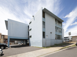 94-132 Pupupuhi St in Waipahu, HI - Building Photo - Building Photo