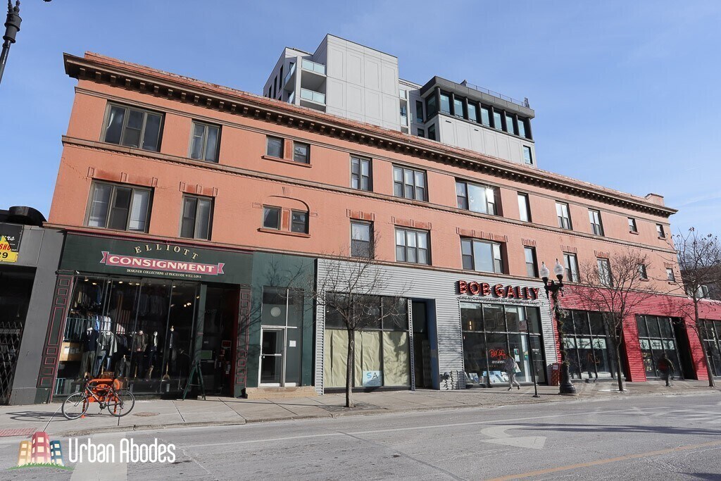 3015 N Broadway St in Chicago, IL - Building Photo