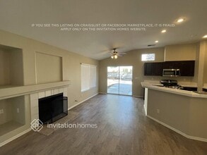 42550 Blossom Dr in Lancaster, CA - Building Photo - Building Photo