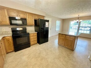 1414 Berkshire Rd in Fayetteville, NC - Building Photo - Building Photo