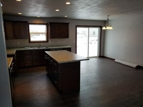 1343 Moon Ridge Ct in Kaukauna, WI - Building Photo - Building Photo