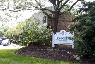 Brandemere Apartments in Akron, OH - Foto de edificio - Building Photo