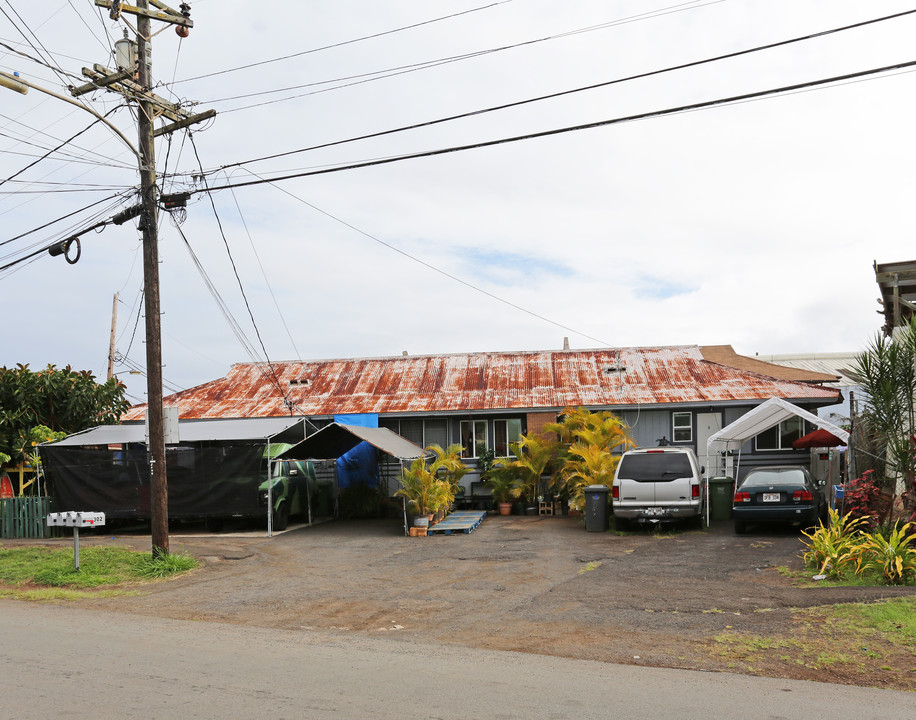 302 Palm St in Wahiawa, HI - Building Photo