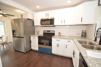 1350 Kenilworth Dr SW in Atlanta, GA - Building Photo - Building Photo