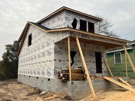 1111 Tree St in Columbia, SC - Building Photo