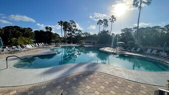 8376 Mulligan Cir, Unit 8376 B in Port St. Lucie, FL - Building Photo