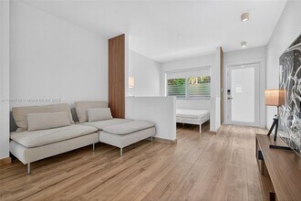 1334 Euclid Ave in Miami Beach, FL - Building Photo - Building Photo