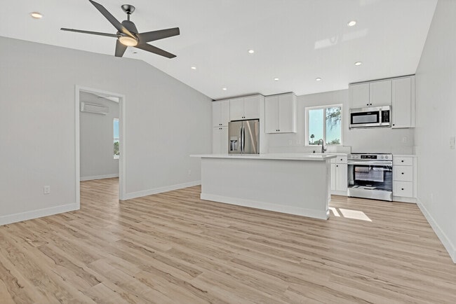 4724 Hidalgo Ave in San Diego, CA - Building Photo - Building Photo