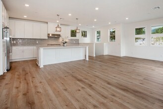 4003 Green Heron Springs Rd in Carpinteria, CA - Building Photo - Building Photo