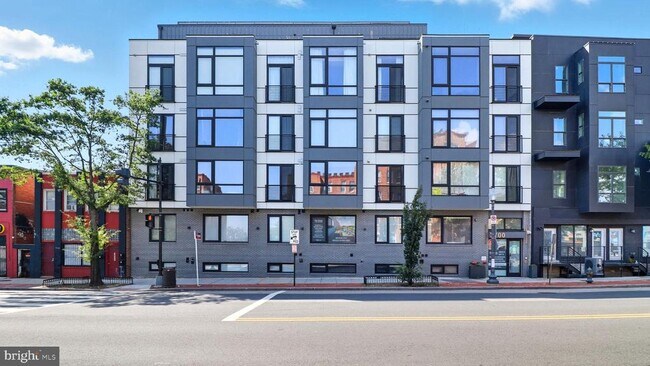 7700 Georgia Ave NW in Washington, DC - Building Photo - Building Photo