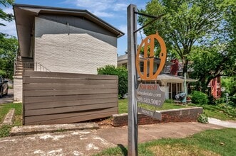 Monette in Birmingham, AL - Building Photo - Interior Photo