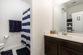 6305 Rotherham St in League City, TX - Building Photo - Building Photo