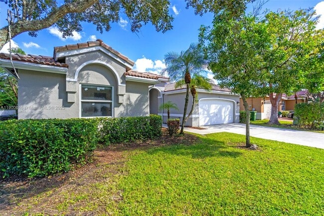 425 SW 198th Terrace in Pembroke Pines, FL - Building Photo - Building Photo