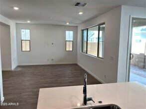 1323 W Bluejay Dr in Chandler, AZ - Building Photo - Building Photo