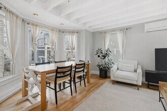 20 Adrian St in Somerville, MA - Building Photo - Building Photo