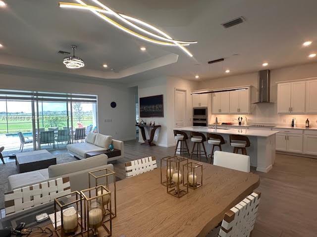 property at 5545 Hampton Links Ct
