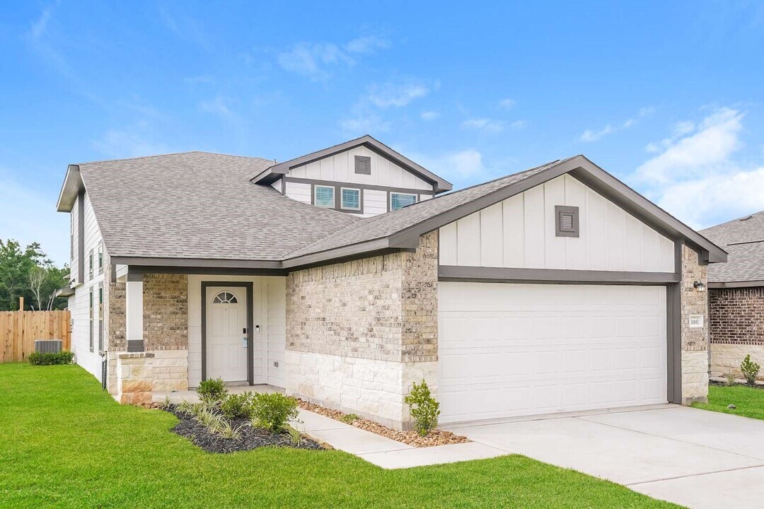 24840 Scilla Wy in Montgomery, TX - Building Photo
