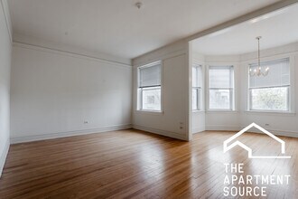 3411 N Elaine Pl in Chicago, IL - Building Photo - Building Photo