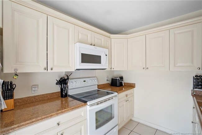 2992 SW Sunset Trace Cir