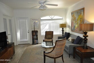 15095 N Thompson Peak Pkwy in Scottsdale, AZ - Building Photo - Building Photo
