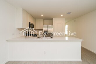 7907 Meadow Cranesbill Ln in Houston, TX - Building Photo - Building Photo