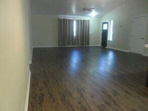 618 E Crawford St in Deer Park, WA - Building Photo - Building Photo