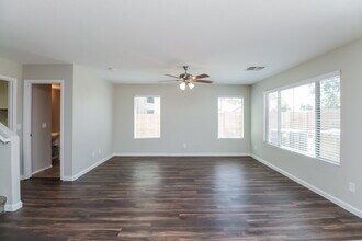2415 W Wrangler Way in San Tan Valley, AZ - Building Photo - Building Photo