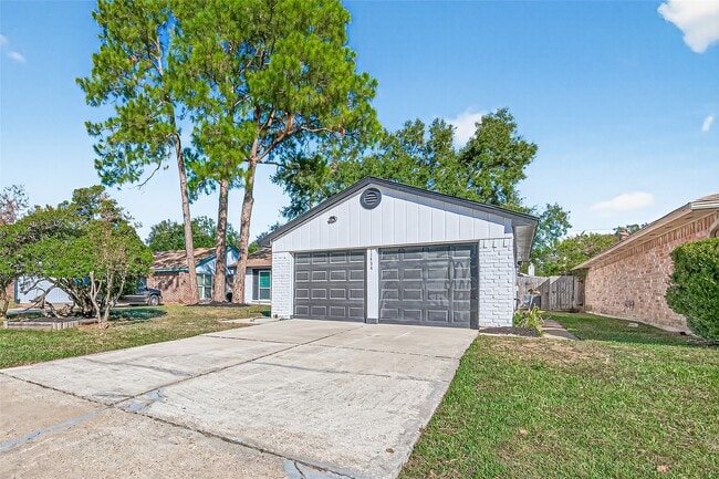 11434 Loyola Dr in Cypress, TX - Building Photo - Building Photo