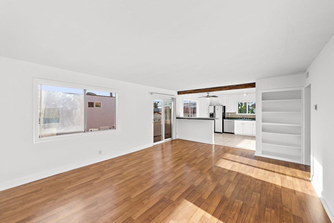 230 Avenida Victoria-Unit -Unit B in San Clemente, CA - Building Photo