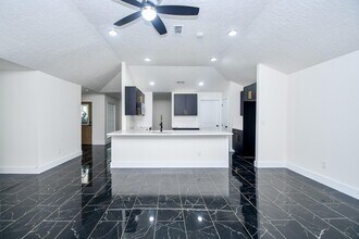 6530 La Violetta Dr in Houston, TX - Building Photo - Building Photo