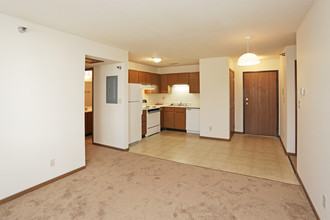 Total Property Management 3206 Lincoln Way in Ames, IA - Foto de edificio - Interior Photo