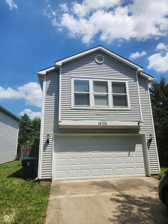 16706 Aulton Dr in Noblesville, IN - Building Photo