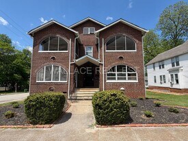 135 Stanley Ave in Maryville, TN - Building Photo