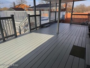 5407 Lois Ave in Louisville, KY - Building Photo - Building Photo