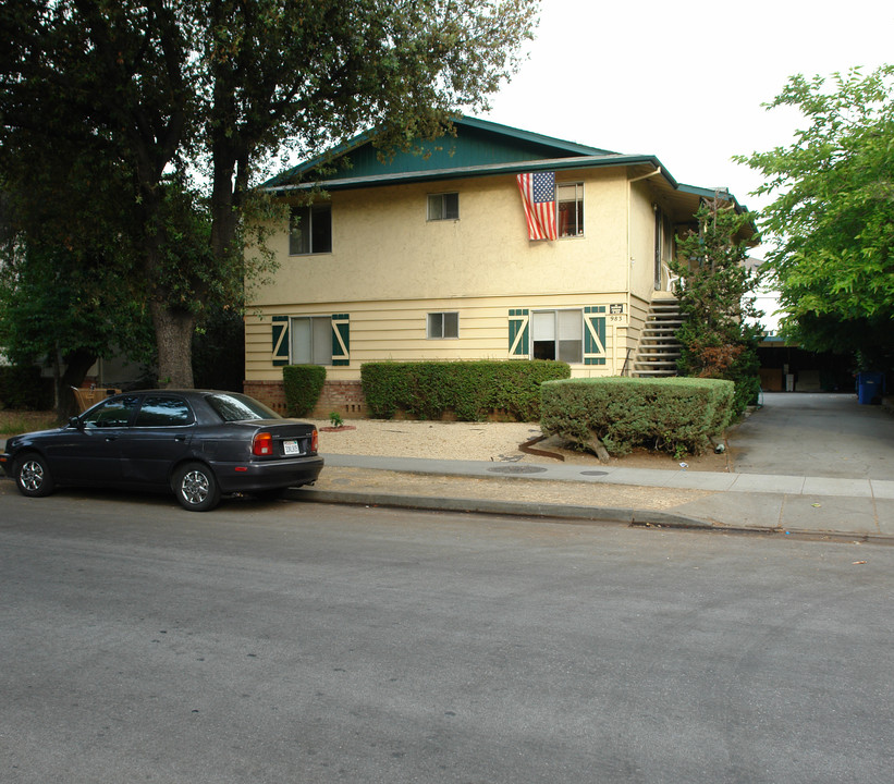 938 Helen in Sunnyvale, CA - Foto de edificio