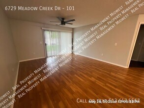 6729 Meadow Creek Dr in Columbus, OH - Building Photo - Building Photo