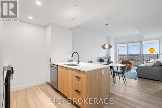 1240-1240 Cummings Ave in Ottawa, ON - Building Photo - Building Photo