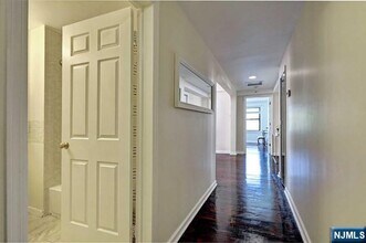18-22 Engle St in Englewood, NJ - Building Photo - Building Photo