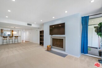 2920 Neilson Wy in Santa Monica, CA - Building Photo - Building Photo