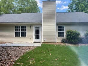 3028 Express Ln NE in Buford, GA - Building Photo - Building Photo