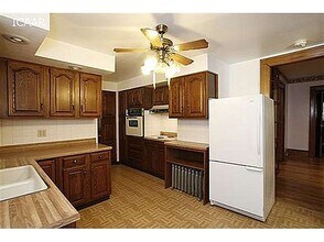 430 N Van Buren St in Iowa City, IA - Foto de edificio - Building Photo